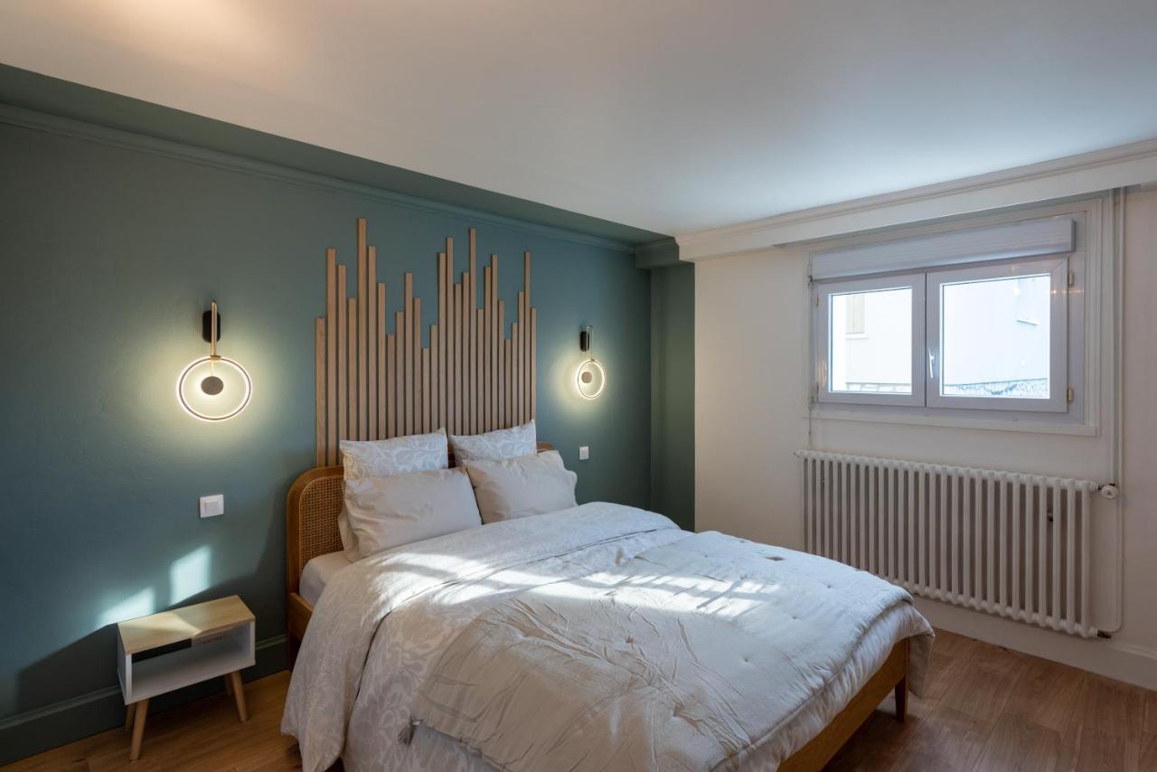 Appartement Au 9Eme Art à La Rochefoucauld Extérieur photo