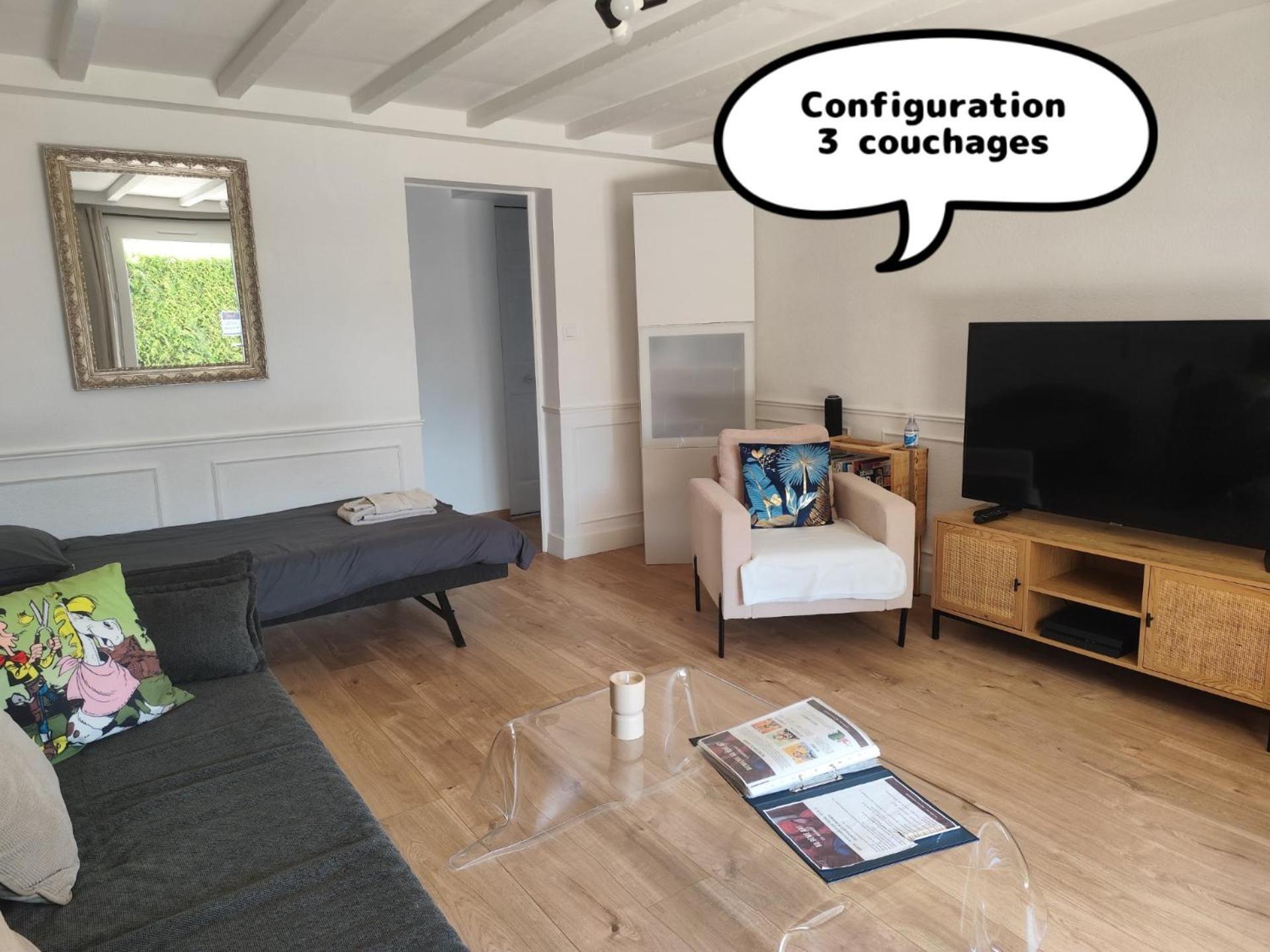 Appartement Au 9Eme Art à La Rochefoucauld Extérieur photo